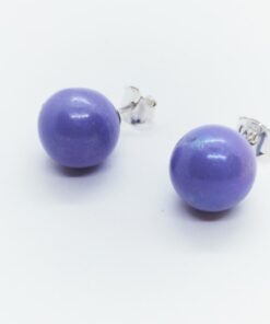 Pendiente perla bola color morado