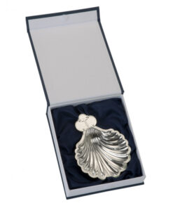 Concha de bautismo plateada