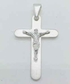 Cruz plata plana con cristo