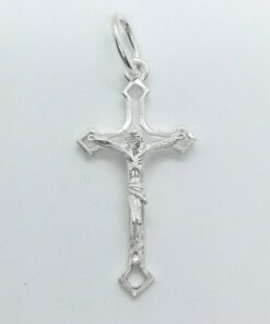 Cruz plata ley con Cristo